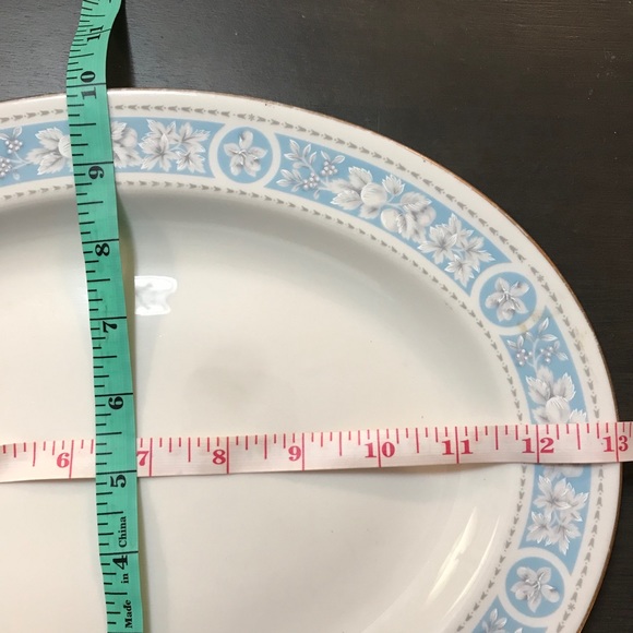 Royal Doulton Serving Platter Oval Hampton Court TC1020 Pattern - Picture 9 of 9